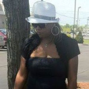 Meet your Posher, Monica